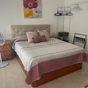 Apartamento Estudio Mar En Calma, Primera Linea De Playa Con Vistas Al Mar, Torrox